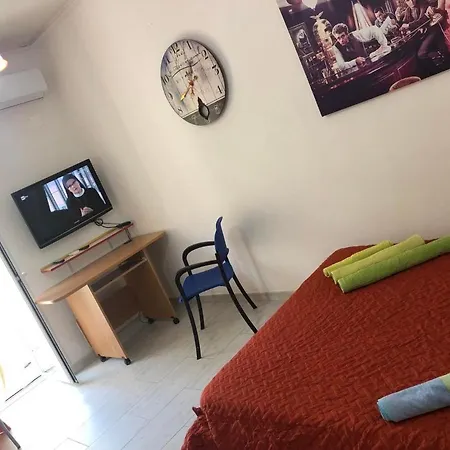 Monolocale Full Optional- C I R C E - Centro Corso Italia Ragusa